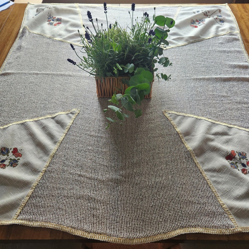 Vintage Floral Embroidered Mesh Tablecloth Gold Metallic Trim Square Cream